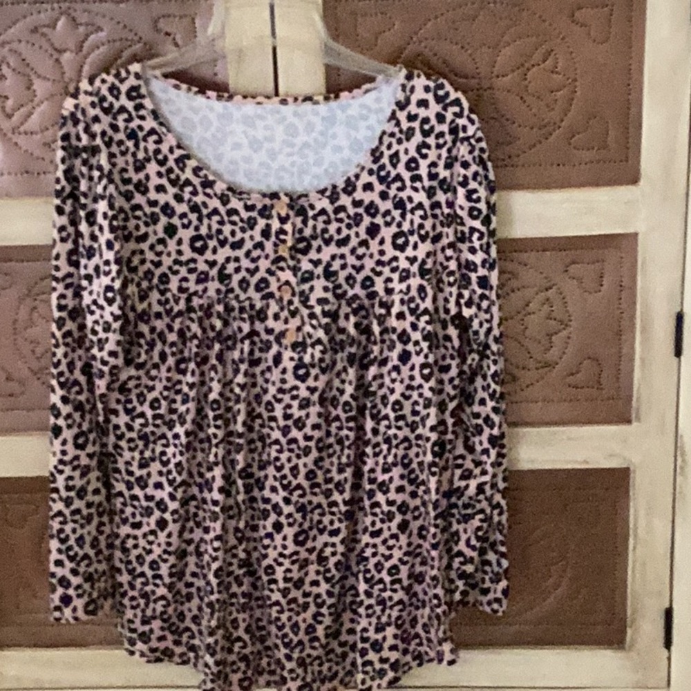 Leopard Print Long Sleeve Top